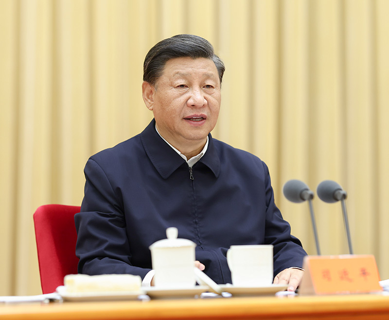 7月26日至27日，省部級主要領(lǐng)導(dǎo)干部“學(xué)習(xí)習(xí)近平總書記重要講話精神，迎接黨的二十大”專題研討班在京舉行。中共中央總書記、國家主席、中央軍委主席習(xí)近平在開班式上發(fā)表重要講話。新華社記者 鞠鵬 攝