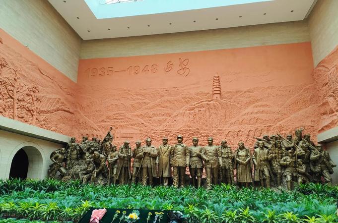 延安紅色基地介紹_延安紅色革命基地一游_延安紅色基地簡(jiǎn)介