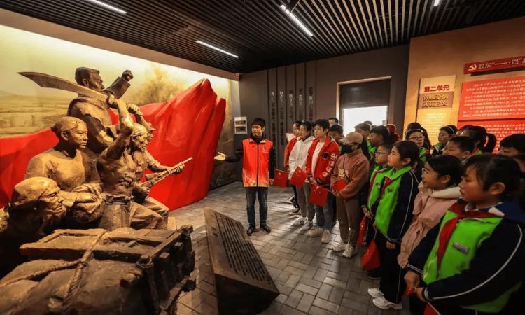 延安紅色文化培訓(xùn)_培訓(xùn)延安紅色文化活動(dòng)方案_培訓(xùn)延安紅色文化活動(dòng)總結(jié)