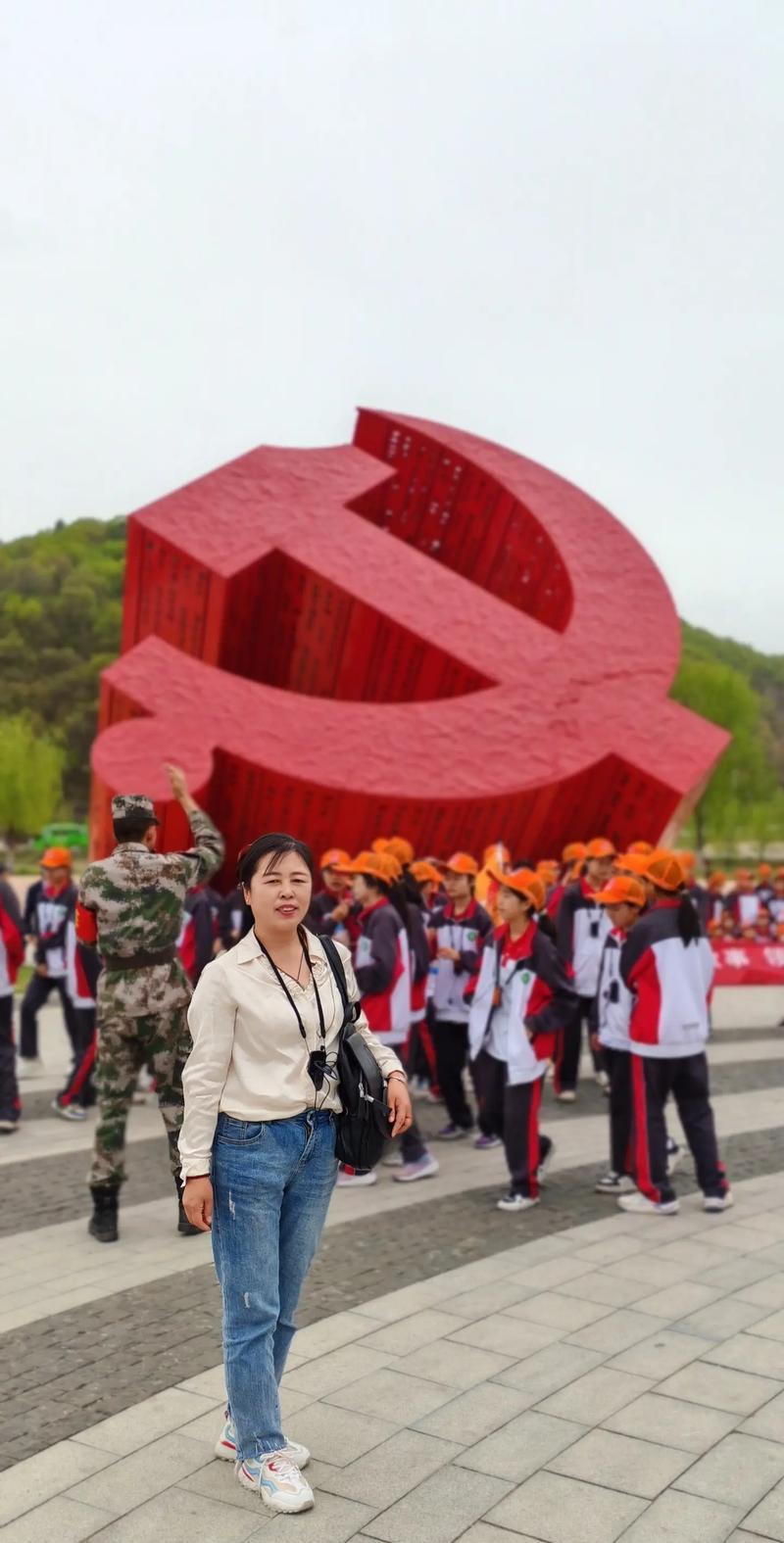延安紅色培訓(xùn)中心轉(zhuǎn)讓_培訓(xùn)延安紅色中心活動方案_延安紅色培訓(xùn)中心