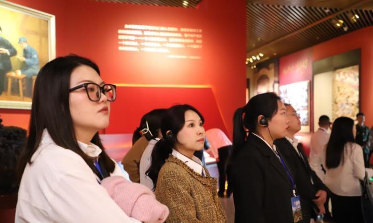 培訓(xùn)延安紅色特點(diǎn)是什么_培訓(xùn)延安紅色特點(diǎn)有哪些_延安紅色培訓(xùn)特點(diǎn)