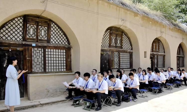 延安干部培訓學院院長是誰_延安干部培訓學院_延安干部培訓學院聯(lián)系電話