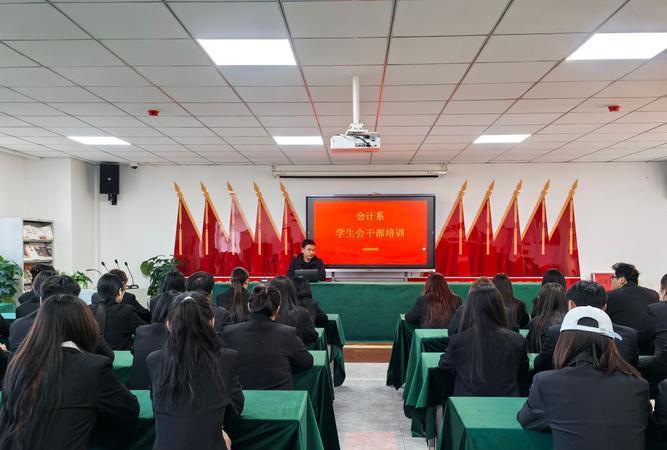 延安干部培訓學院院長是誰_延安干部培訓學院聯(lián)系電話_延安干部培訓學院